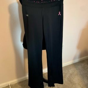 Fitted Under armor yoga pant with breast cancer ribbon on leg